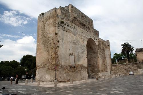 Porta Napoli, visione del retro (copyright © Paolo Margari)