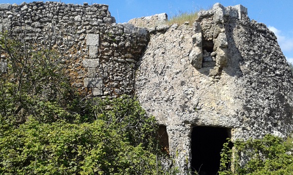 Campagna di Melendugno, struttura fortificata