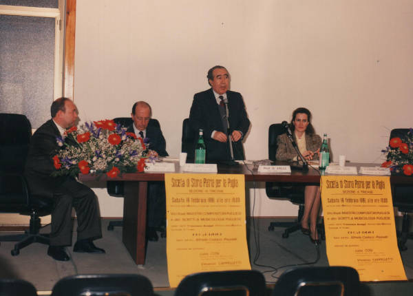 Tricase. Febbraio 1991. Da sx. Francesco Accogli, Vincenzo Cappelletti, Donato Valli e Luisa Cosi.