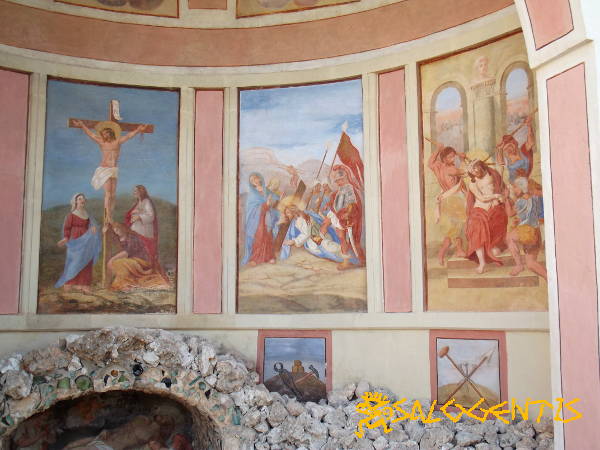 Calvario di Vignacastrisi, dettaglio di alcuni affreschi
